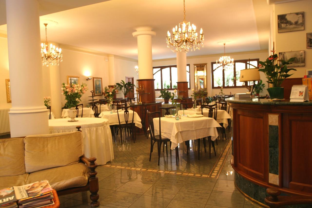 Hotel Pescetto Albenga Extérieur photo