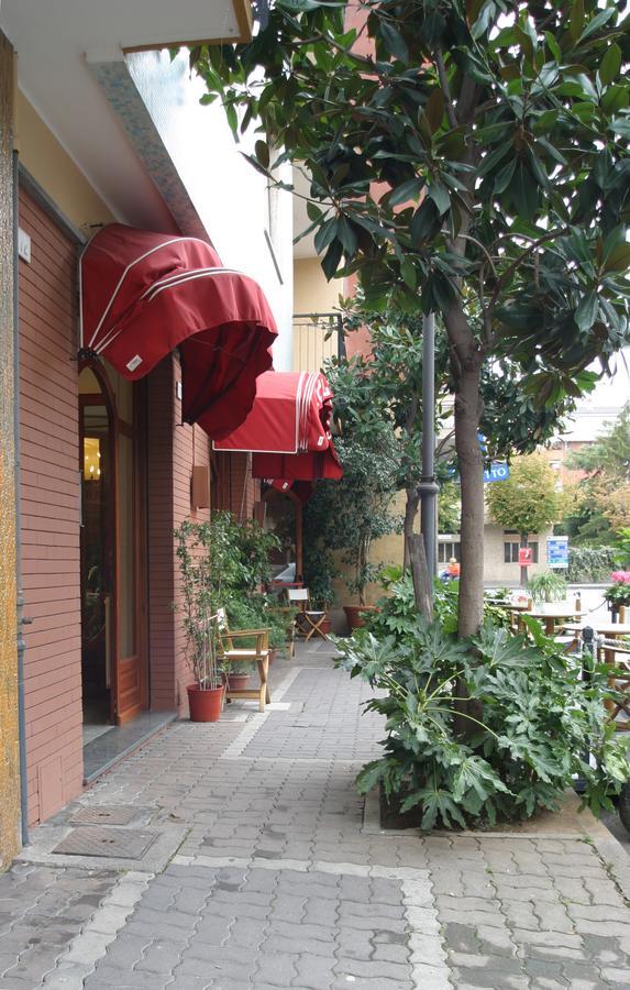 Hotel Pescetto Albenga Extérieur photo