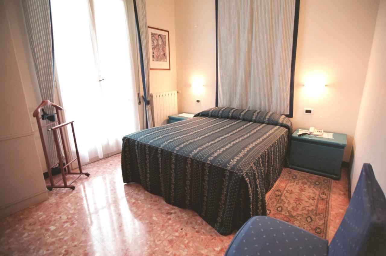 Hotel Pescetto Albenga Extérieur photo