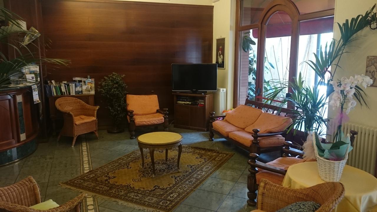 Hotel Pescetto Albenga Extérieur photo