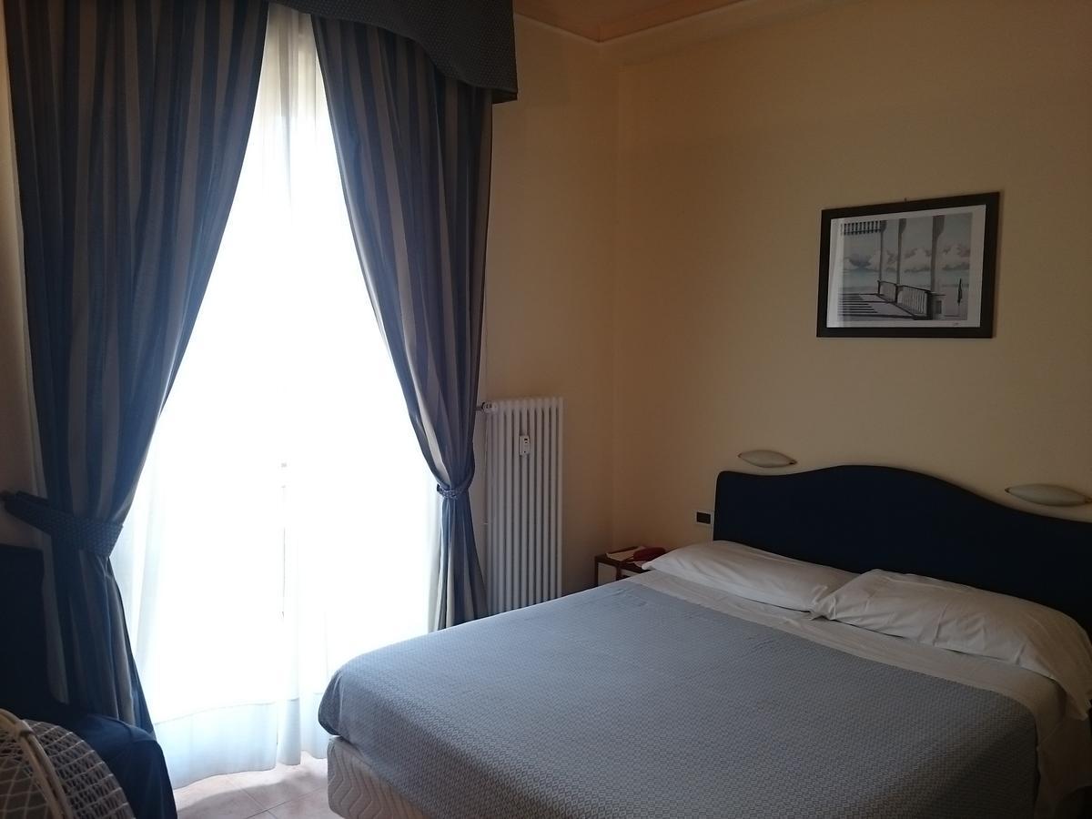 Hotel Pescetto Albenga Extérieur photo