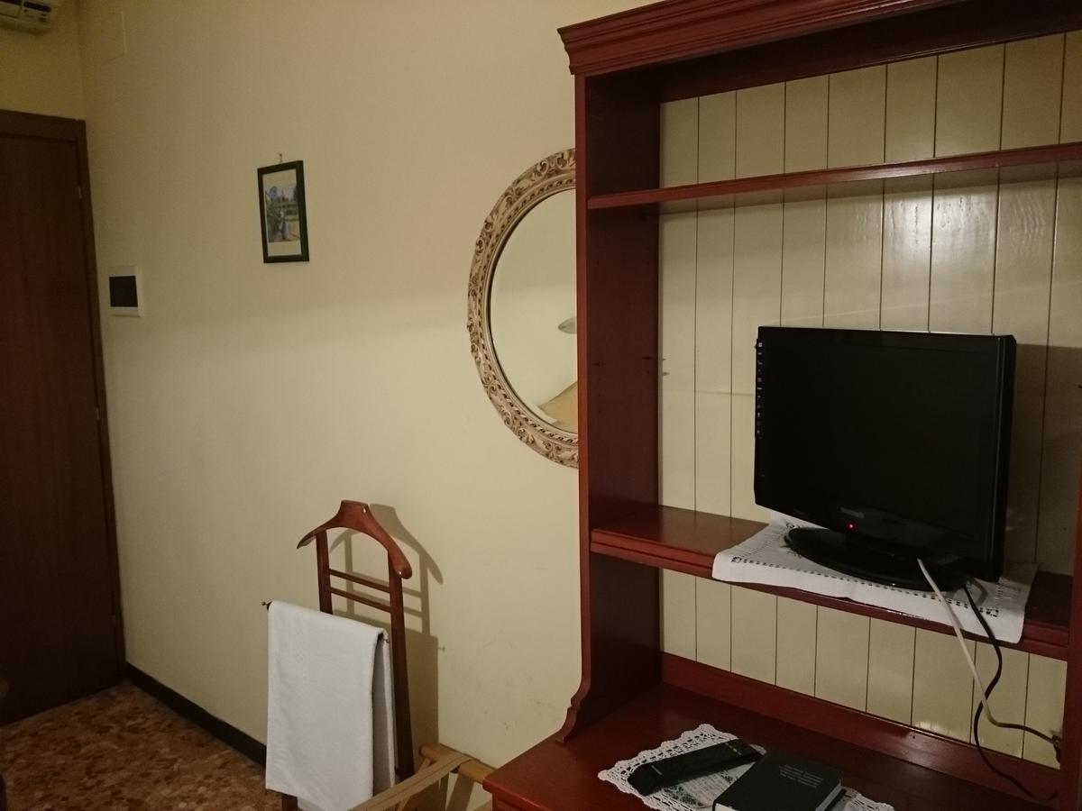 Hotel Pescetto Albenga Extérieur photo
