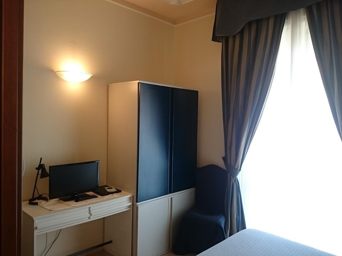 Hotel Pescetto Albenga Extérieur photo